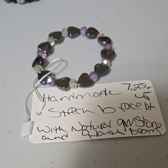 Hand Crafted Jewelry - Handmade Stretch Bracelet with Natural Gemstone and Heart Beads. D126